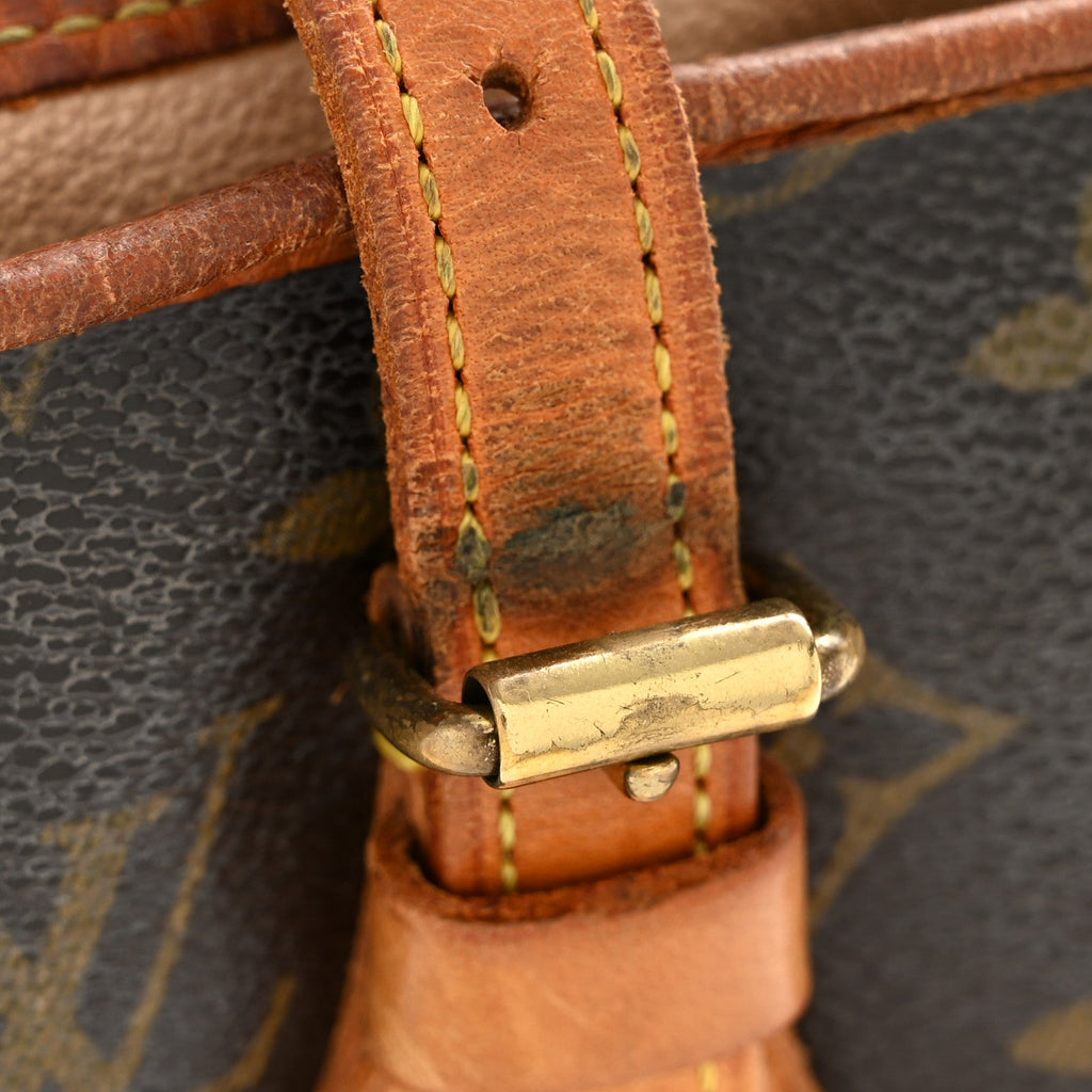 Louis Vuitton Monogram Petit Bucket 23