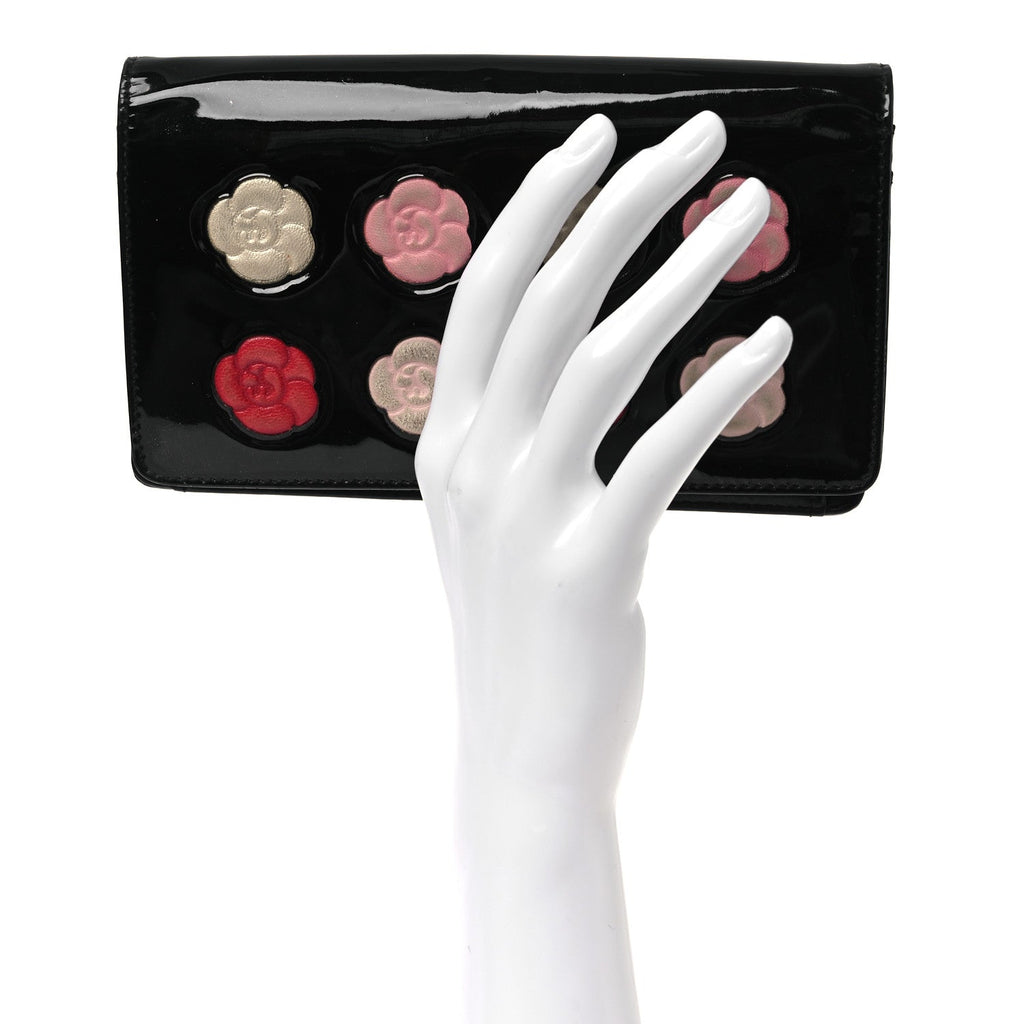 Patent Camellia Yen Wallet Black