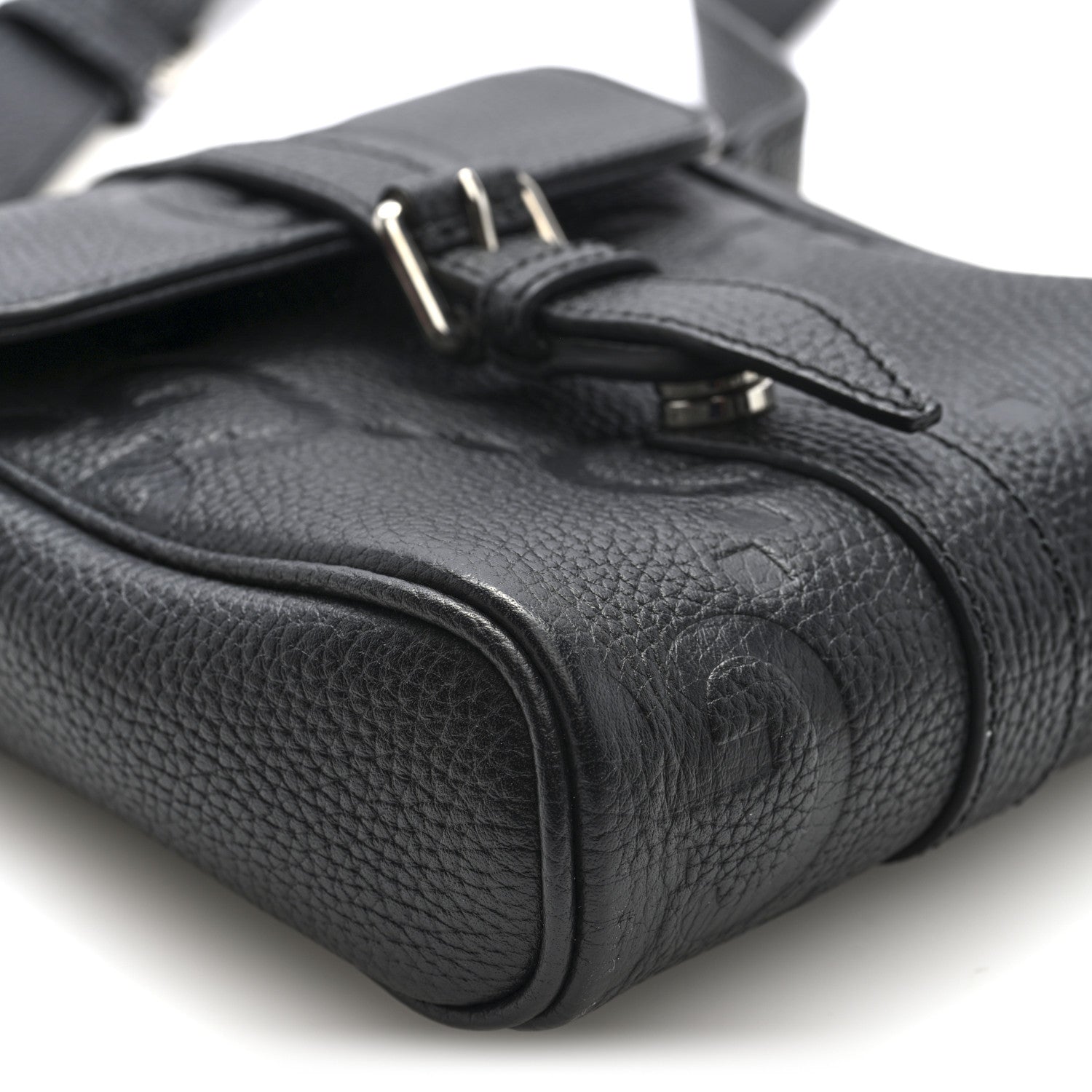 Gucci Piuma Calfskin Jumbo GG Embossed Small Messenger Bag Black