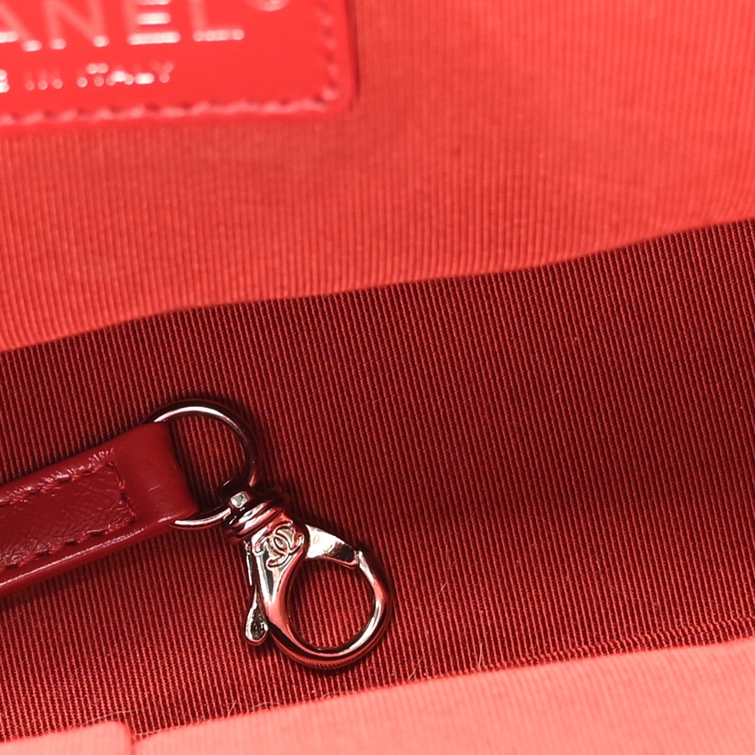 Chanel Aged Calfskin Quilted New Medium Gabrielle Hobo Red