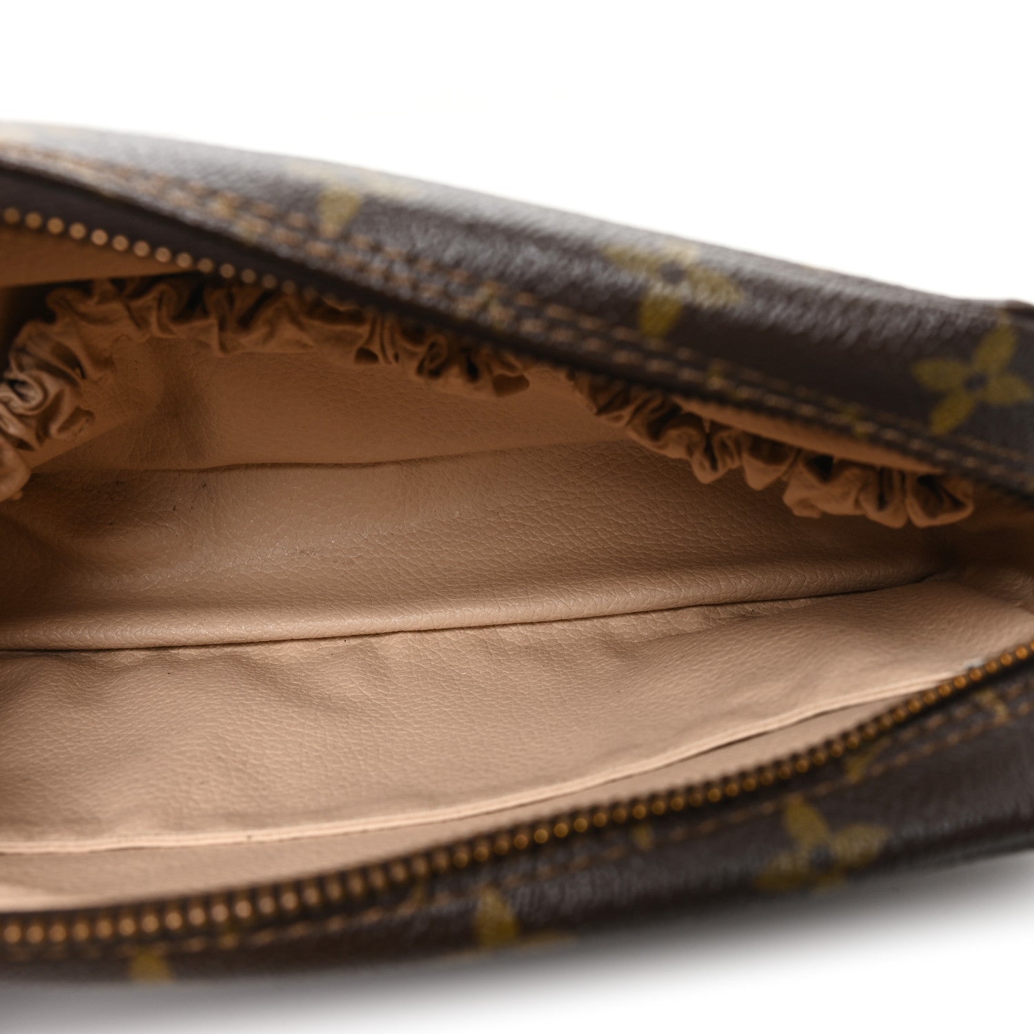 Louis Vuitton Monogram Trousse Toilette 23