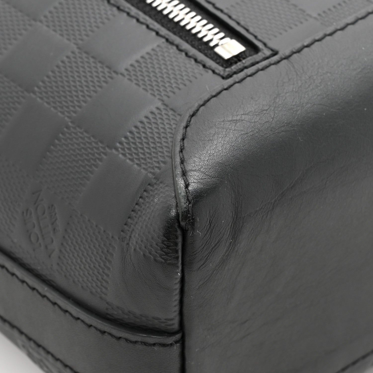 Louis Vuitton Damier Infini Messenger PM Onyx