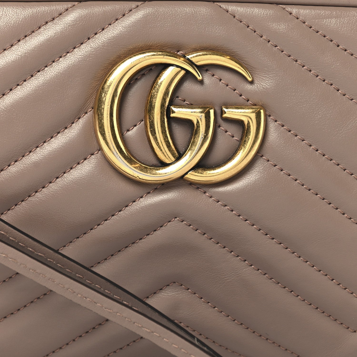 Gucci Calfskin Matelasse Small GG Marmont Chain Shoulder Bag Porcelain Rose