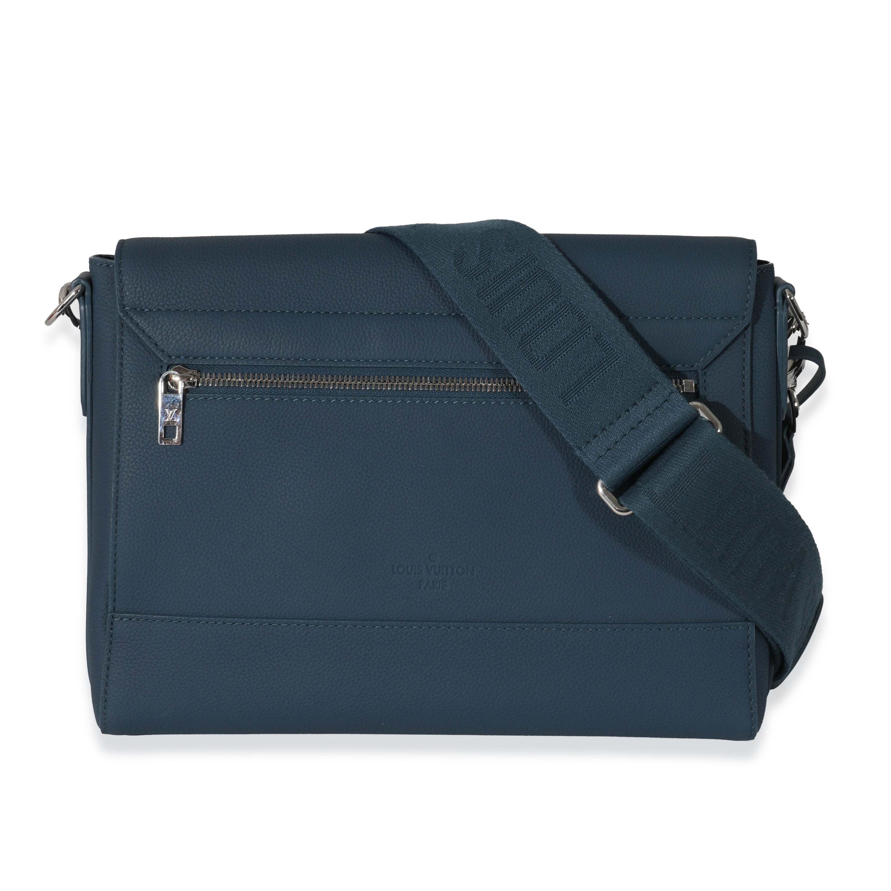 Louis Vuitton Blue Cowhide Aerogram Takeoff Messenger