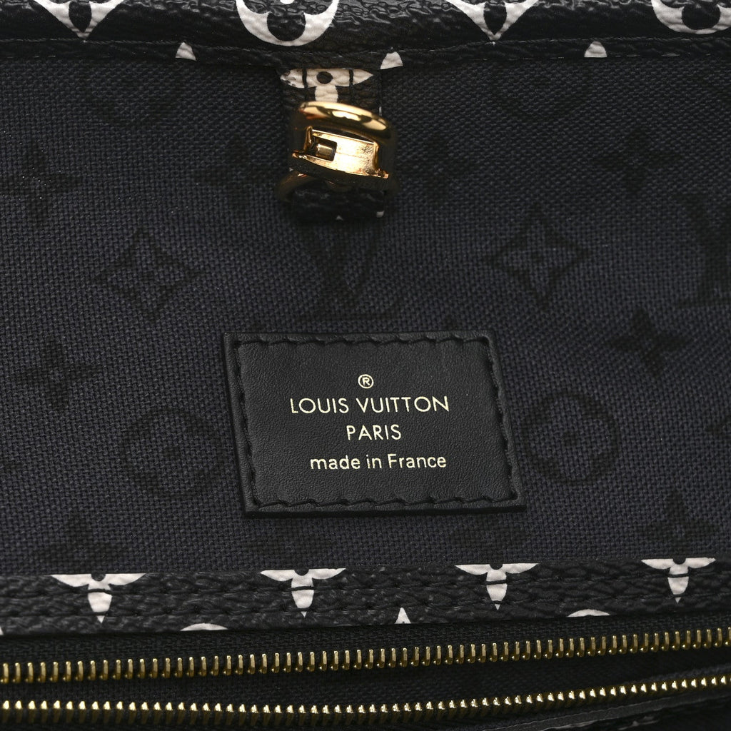 Louis Vuitton Monogram Giant Crafty Neverfull MM Creme Rouge Black
