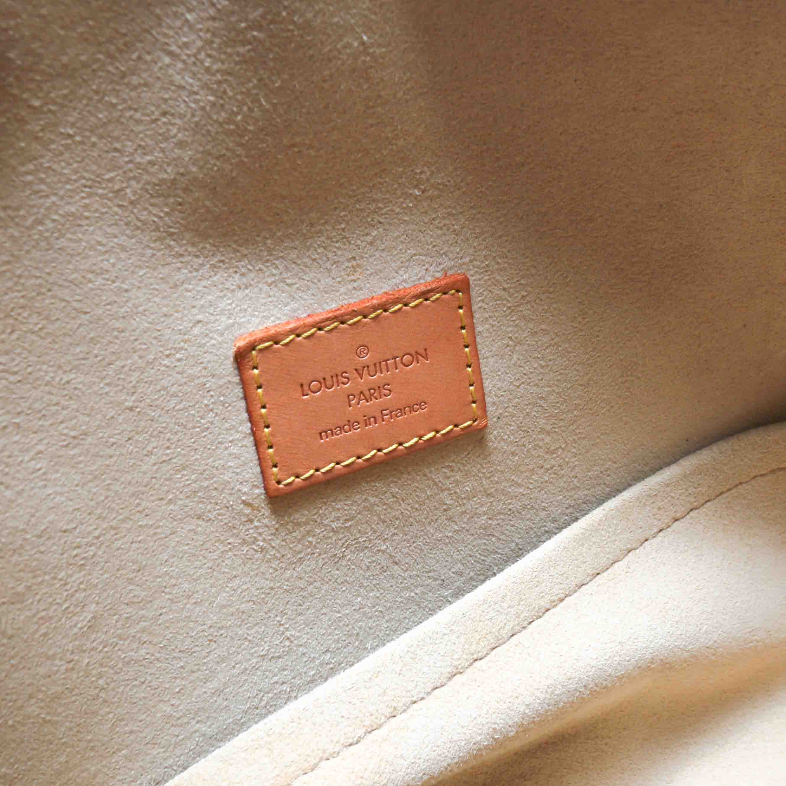 LOUIS VUITTON Manhattan GM Monogram