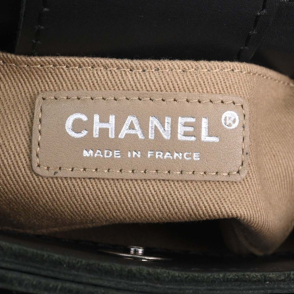 Chanel 2013-2014 Black Calfskin Paris-Edinburgh Highlander Messenger Bag