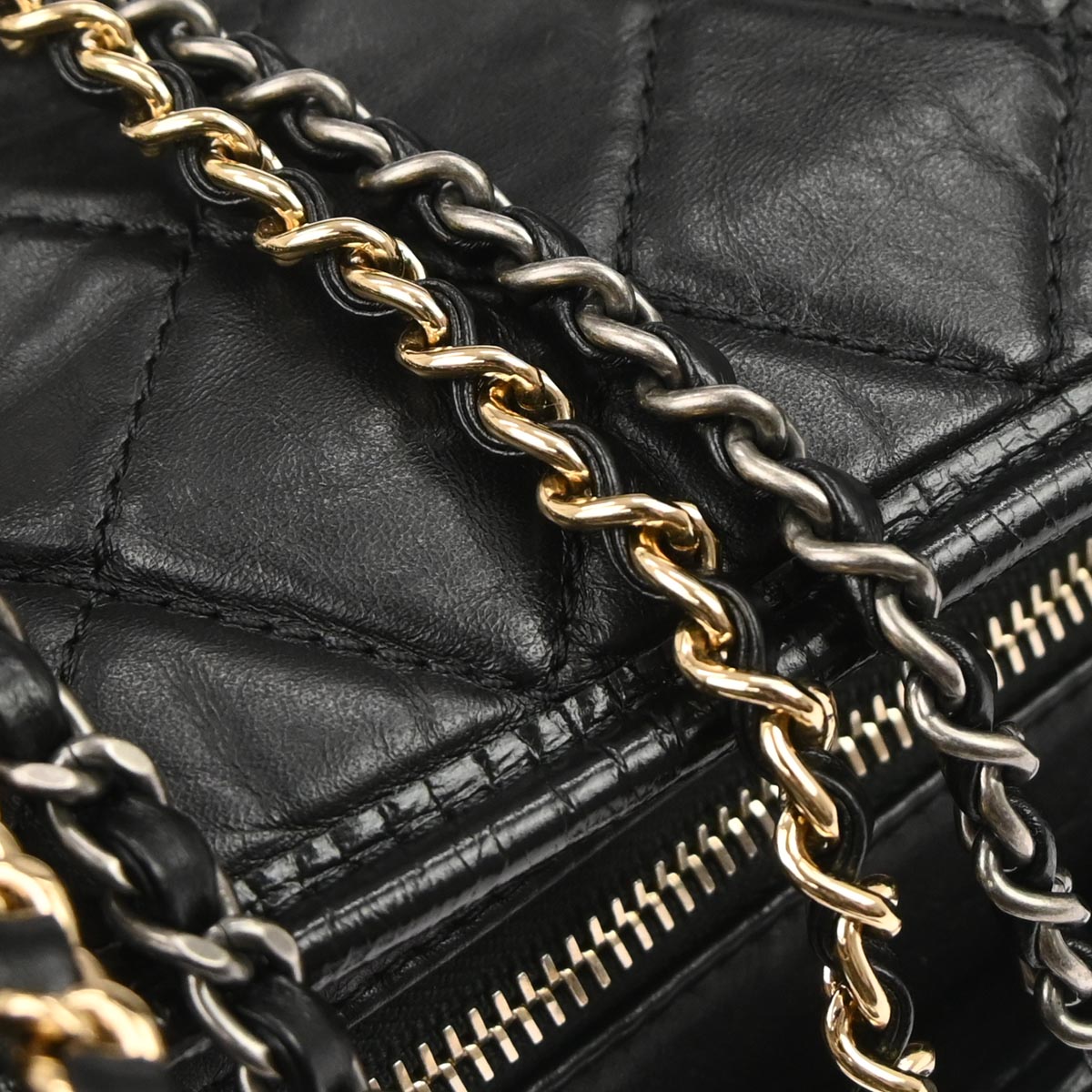 Chanel 2018 Black Lambskin Calfskin Large Gabrielle Shoulder Bag