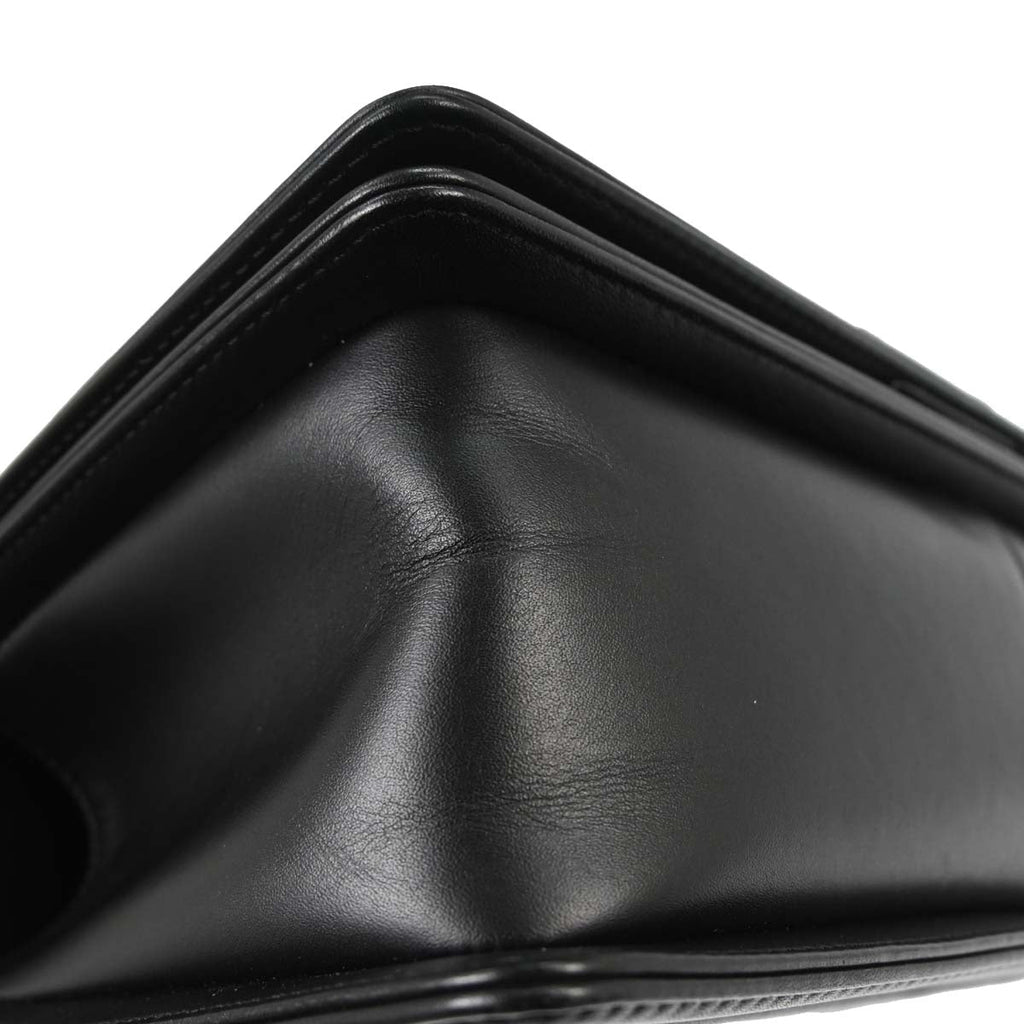 Boy Chanel Black Lambskin Chevron Medium Shoulder Bag