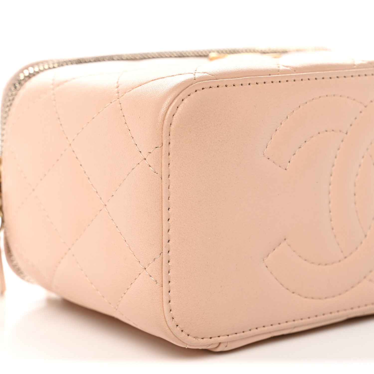 Chanel Lambskin Quilted Sweet Camellia Small Vanity Case With Chain Pink