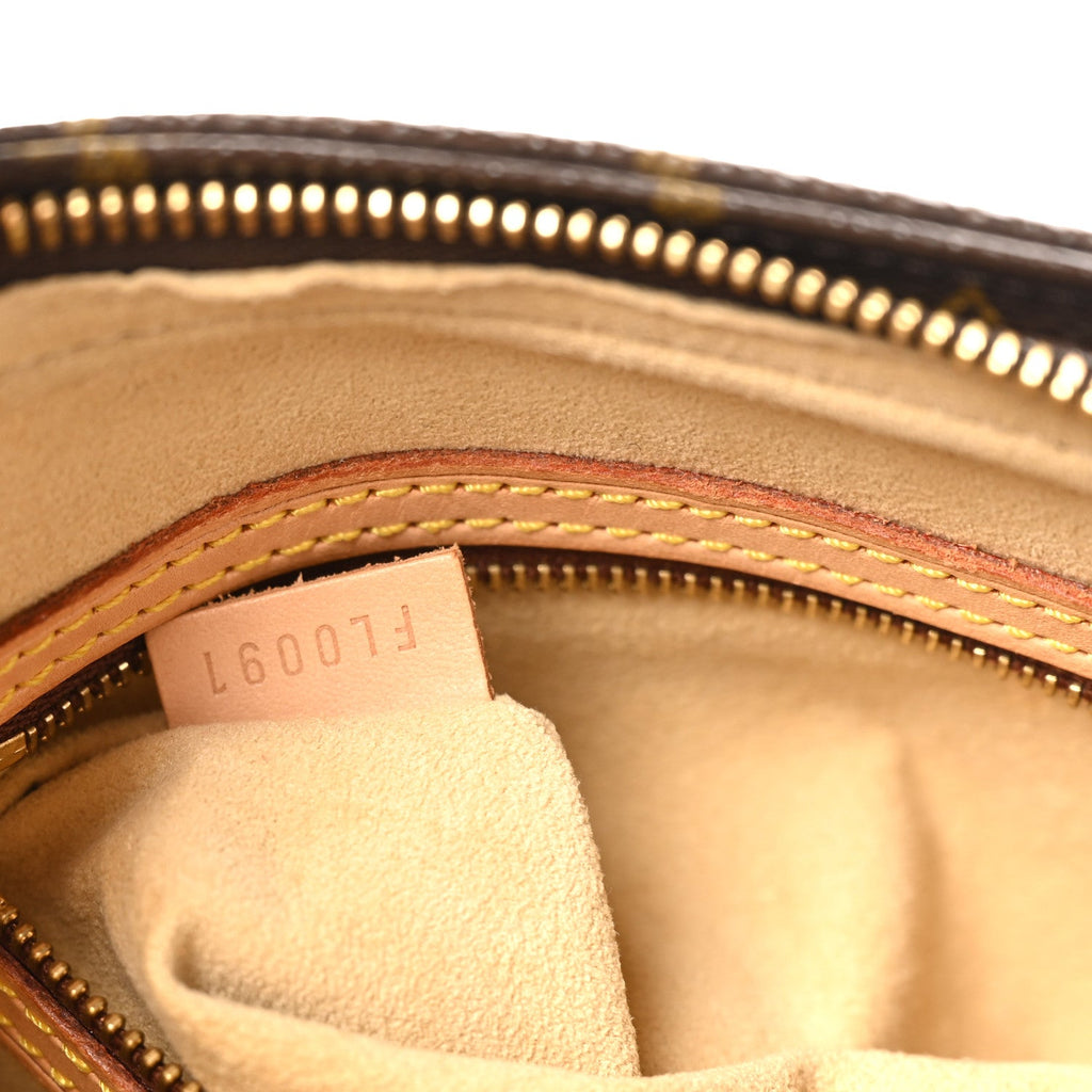 Louis Vuitton Monogram Looping MM