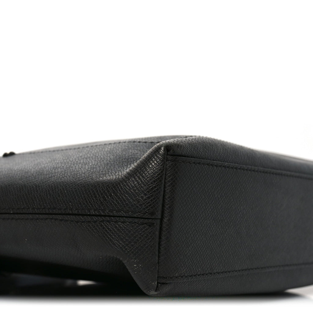 Louis Vuitton Taiga Grigori MM Messenger Ardoise