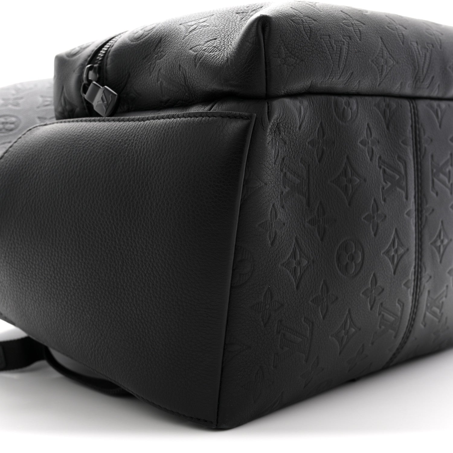Louis Vuitton Calfskin Monogram Shadow Discovery Backpack  Black