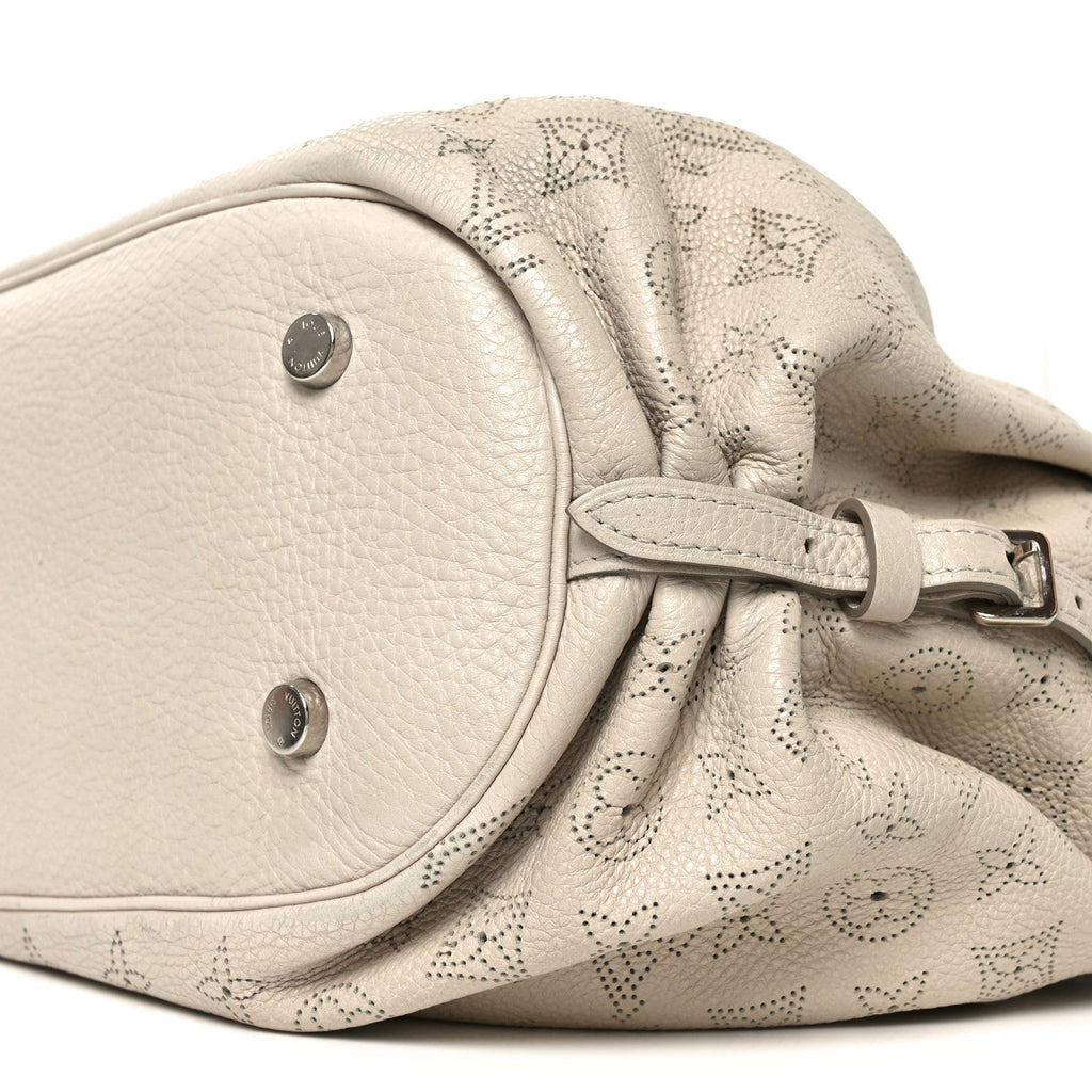 Louis Vuitton Mahina L Ivory