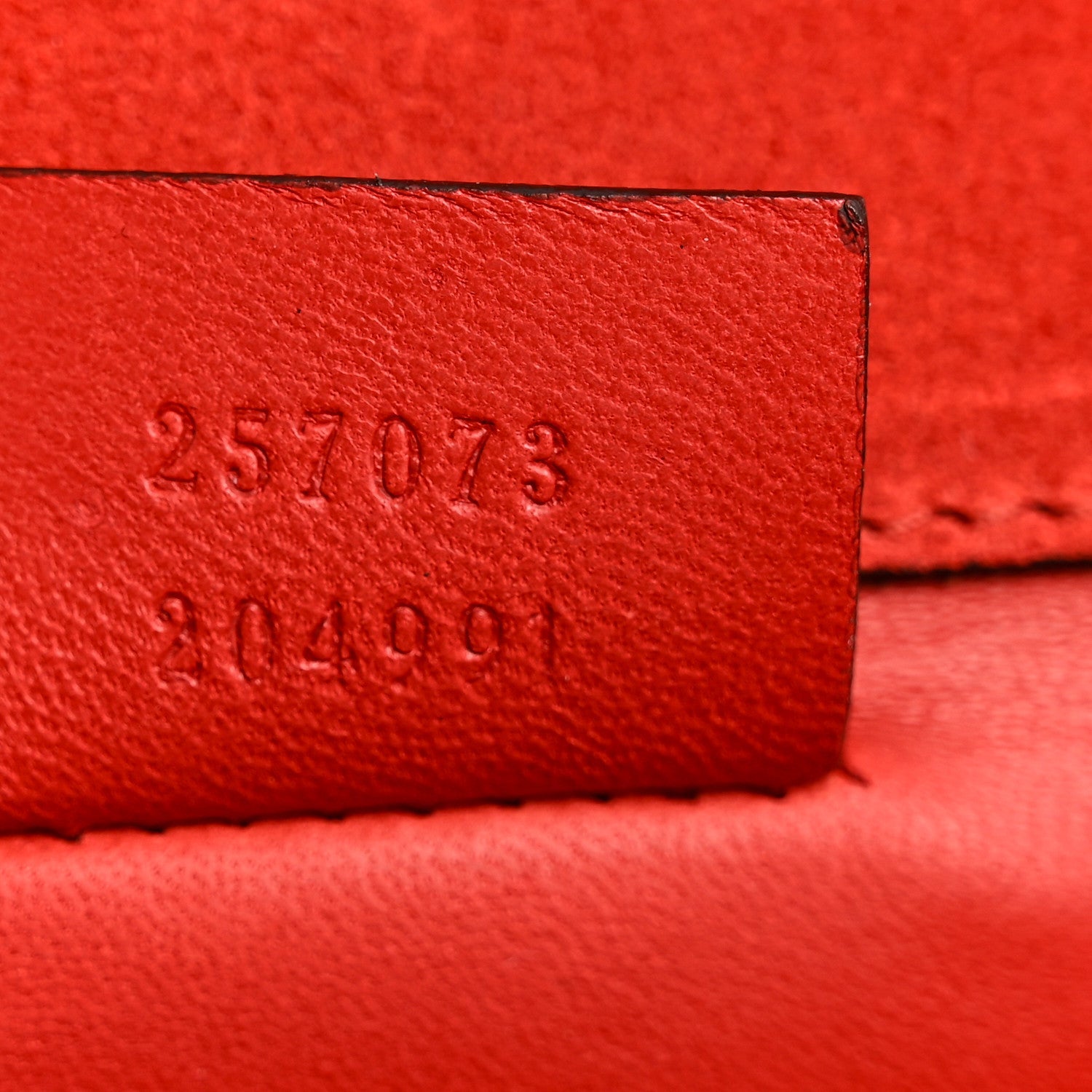Gucci Patent Microguccissima Small Broadway Clutch Red