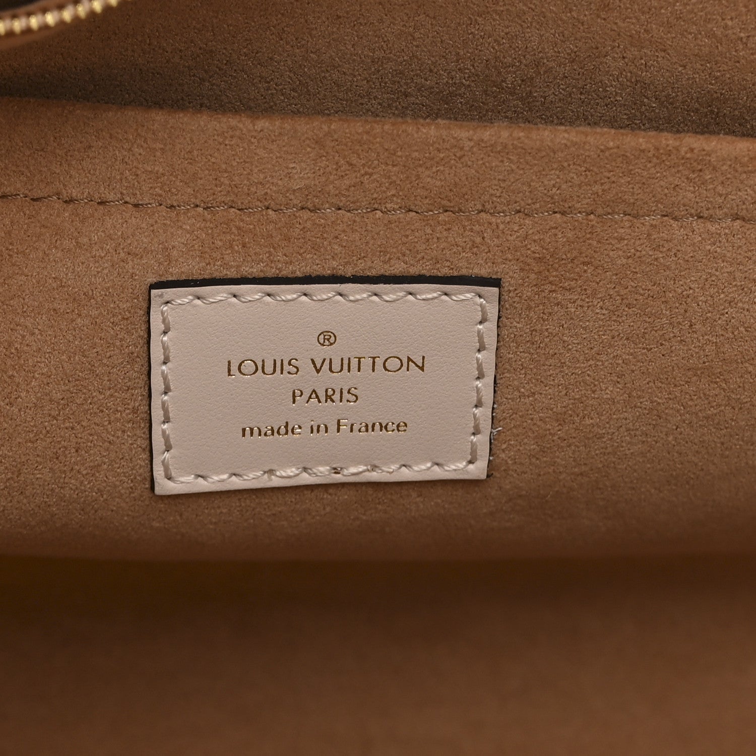 Louis Vuitton Mahina On My Side Greige