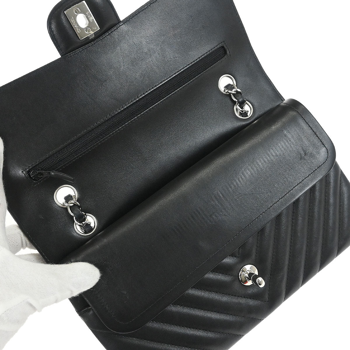 Chanel 2017 Black Lambskin Chevron Medium Classic Double Flap Shoulder Bag