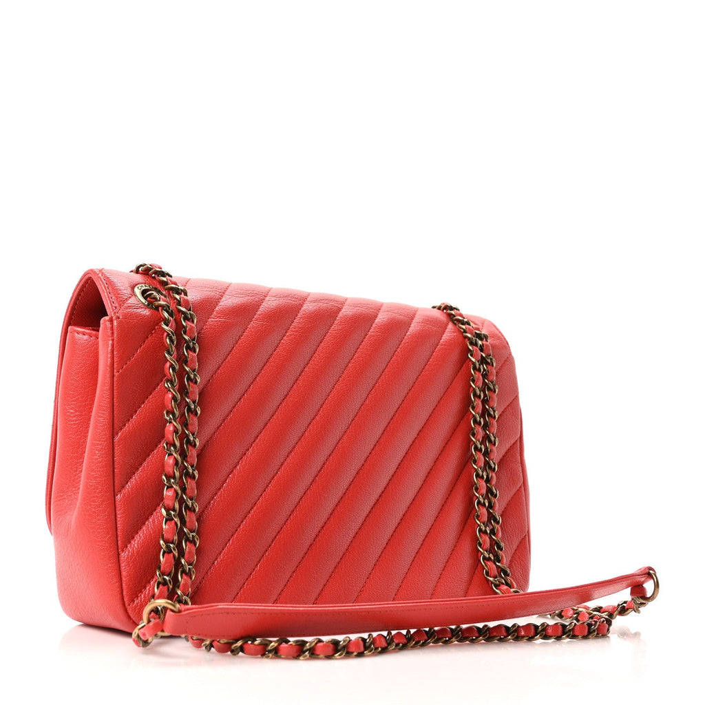 Chanel Shiny Goatskin Diagonal Quilted Small Flap Red