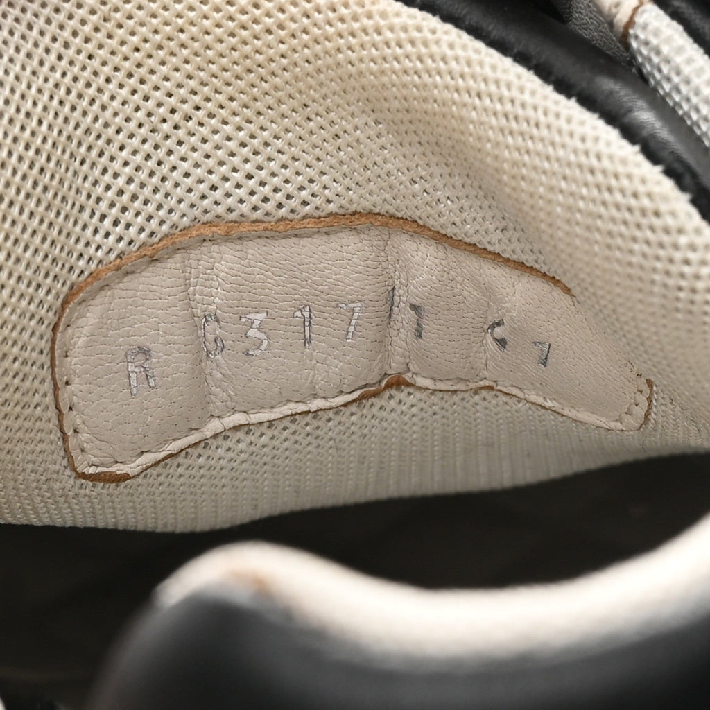 Calfskin Tweed CC Sneakers 41 Black White