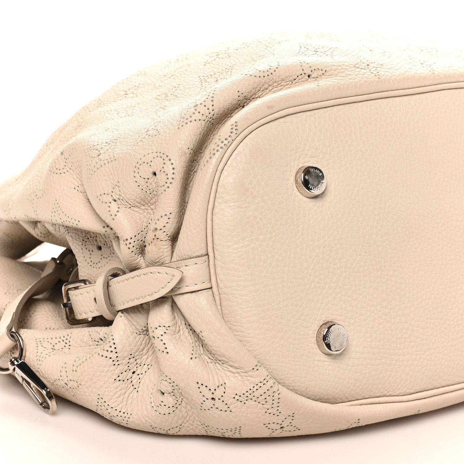 Louis Vuitton Mahina L Gris