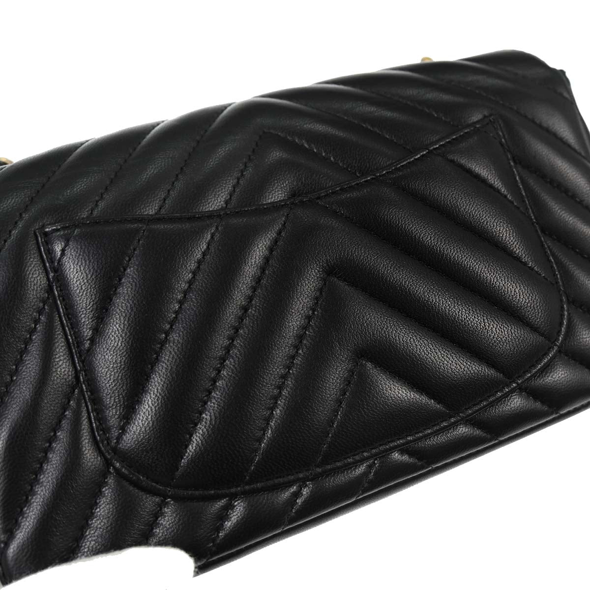 Chanel 2019 Black Lambskin Chevron Shoulder Bag