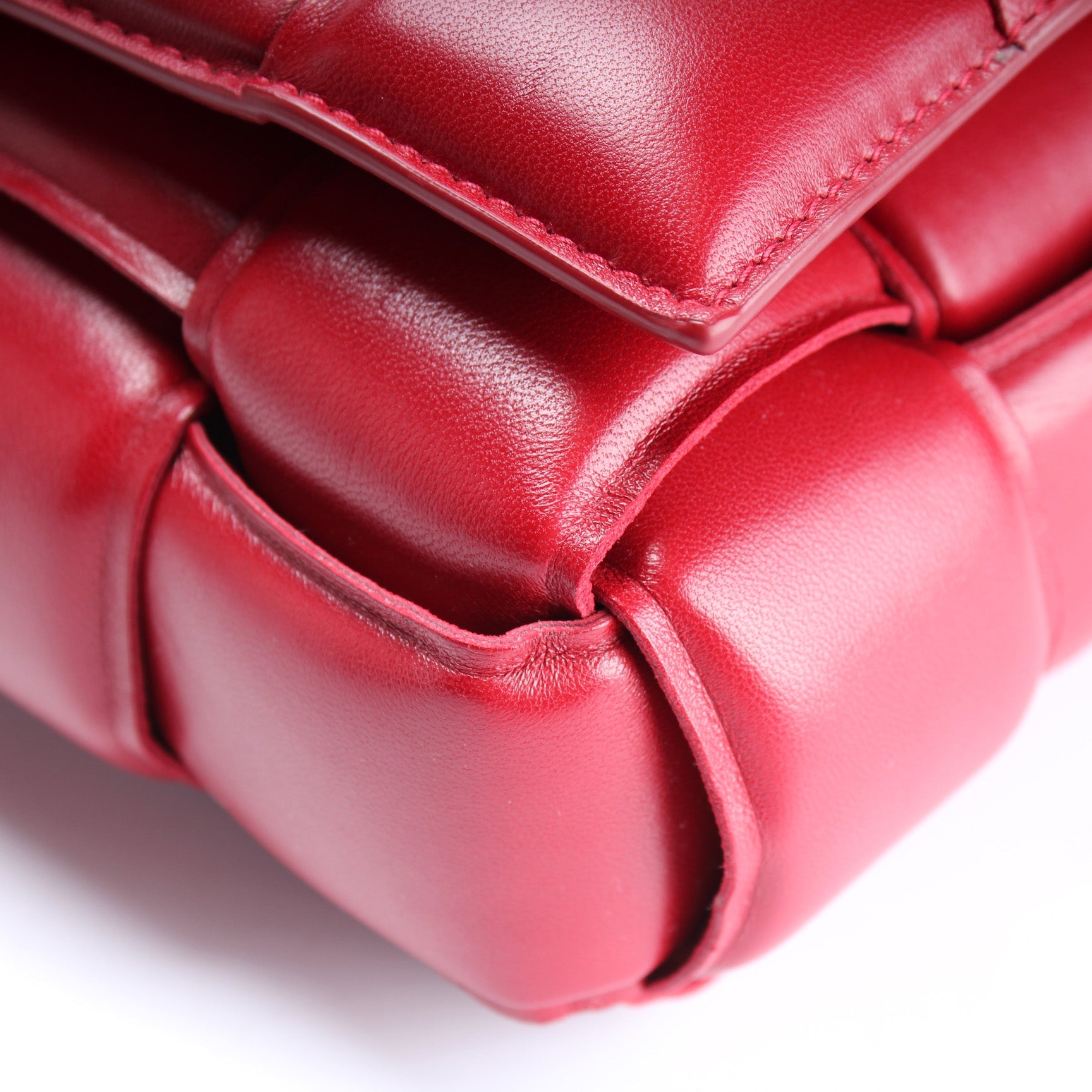 Maxi Intrecciato Padded Cassette Bag