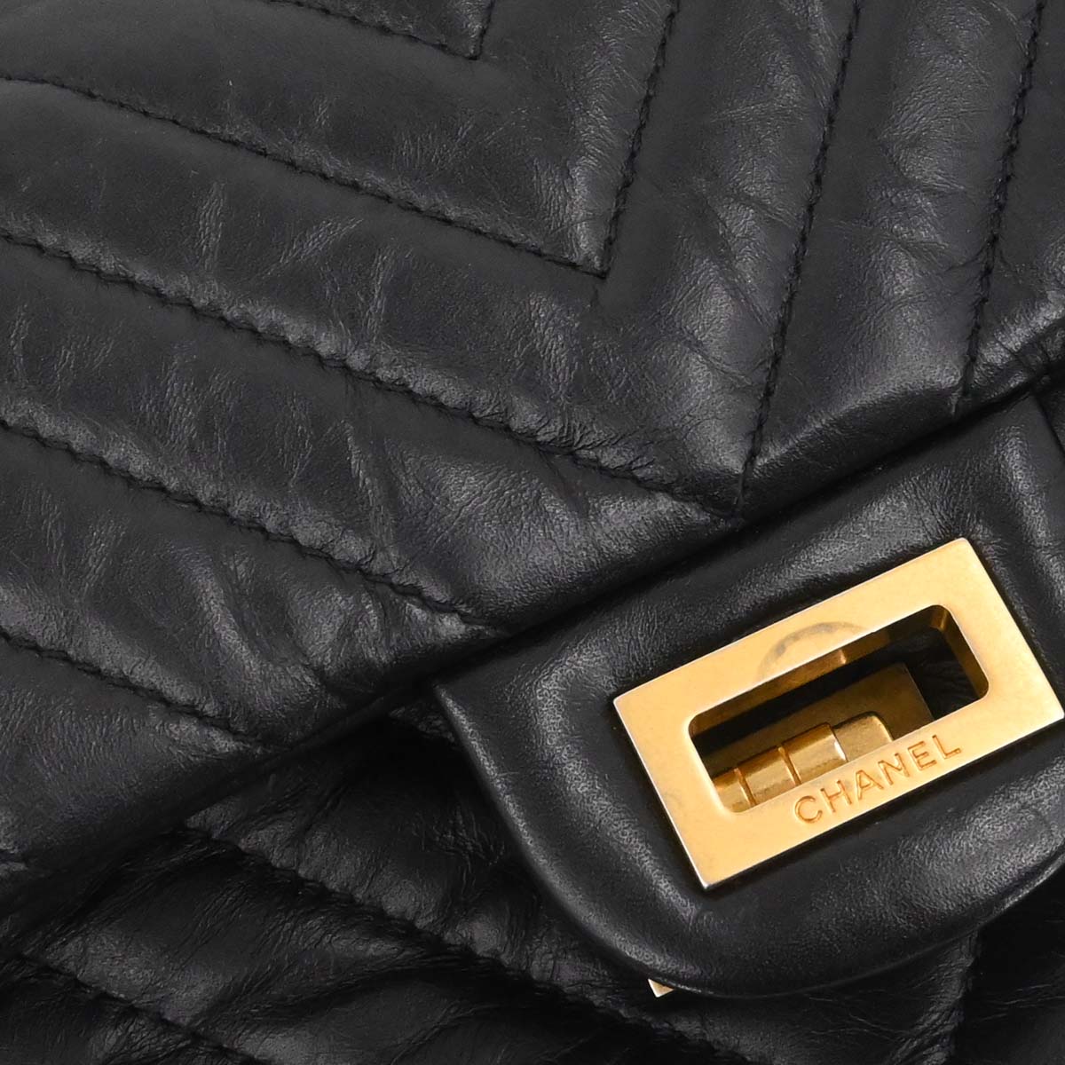 Chanel 2018-2019 Black Lambskin Chevron 2.55 Small Double Flap Shoulder Bag