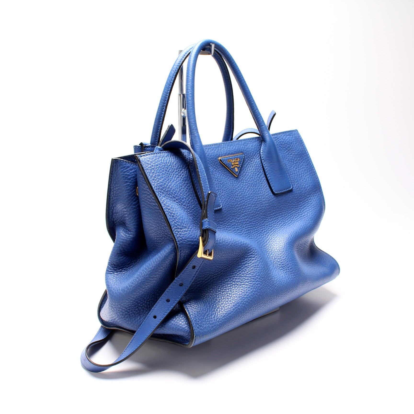 BN2693 Vitello Daino Tote Blue