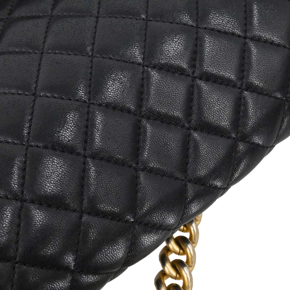 Boy Chanel 2017 Black Lambskin Medium Chain Shoulder Bag