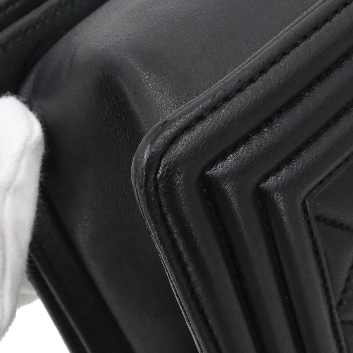 Boy Chanel 2017 Black Lambskin Medium Chain Shoulder Bag