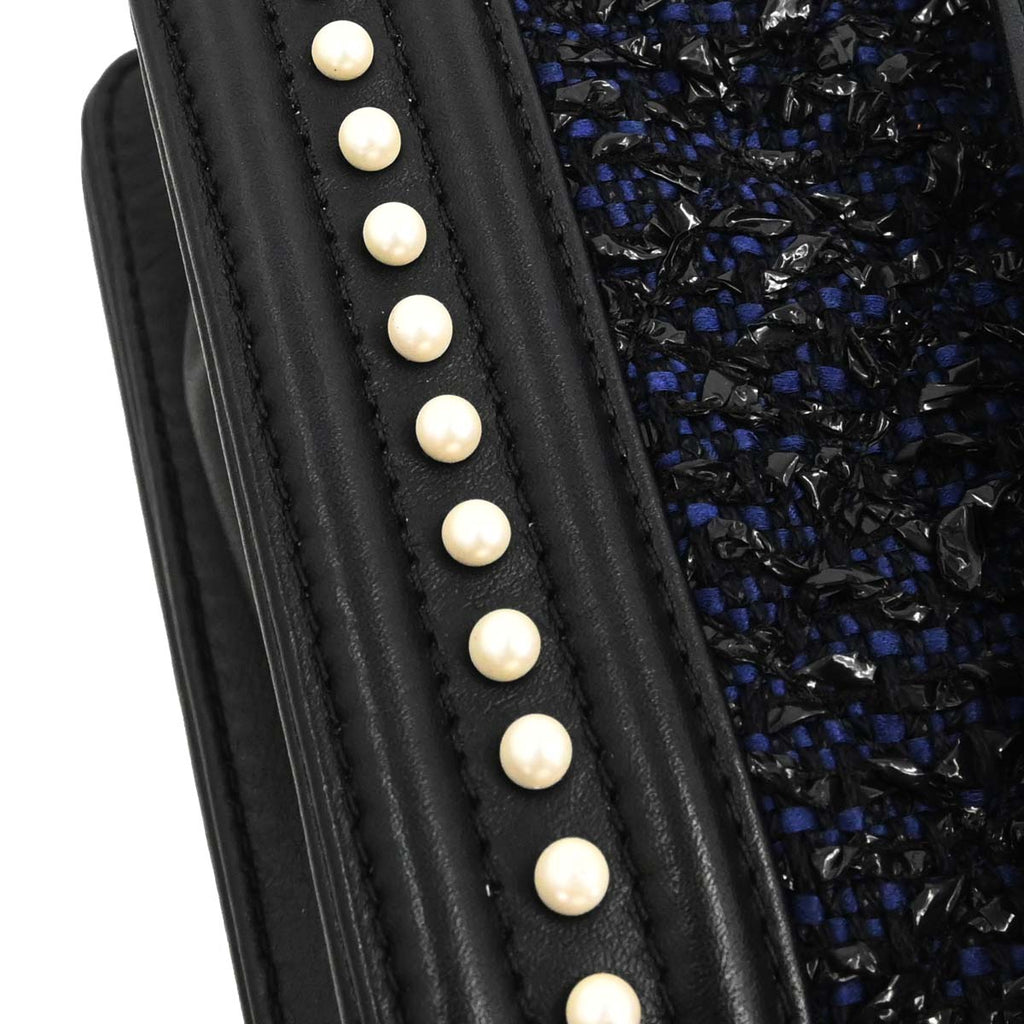 Boy Chanel 2018-2019 Black Lambskin Tweed Medium Shoulder Bag