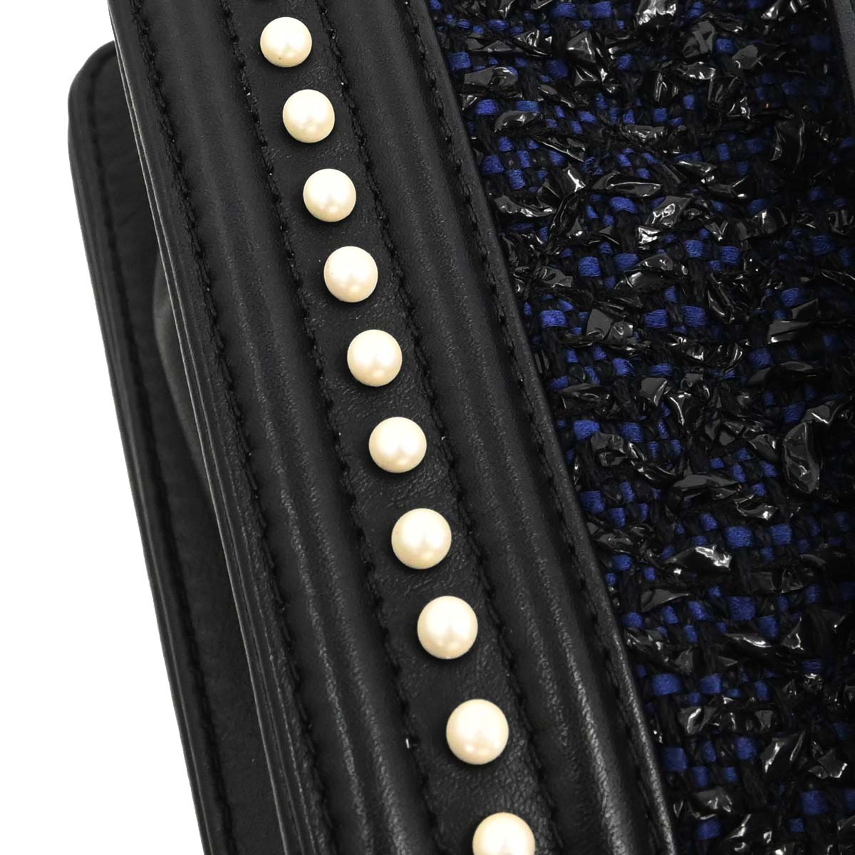 Boy Chanel 2018-2019 Black Lambskin Tweed Medium Shoulder Bag