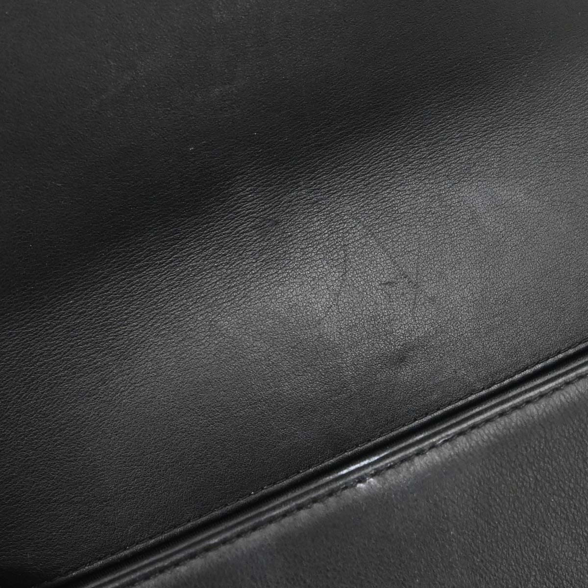 Boy Chanel 2018-2019 Black Lambskin Tweed Medium Shoulder Bag