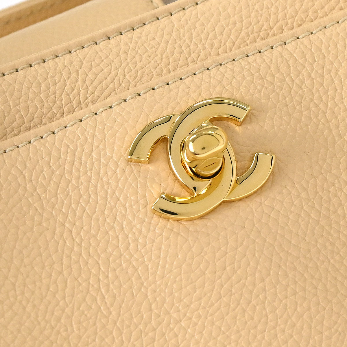 Chanel 2010-2011 Beige Calfskin Cerf Executive 2way Shoulder Tote Bag