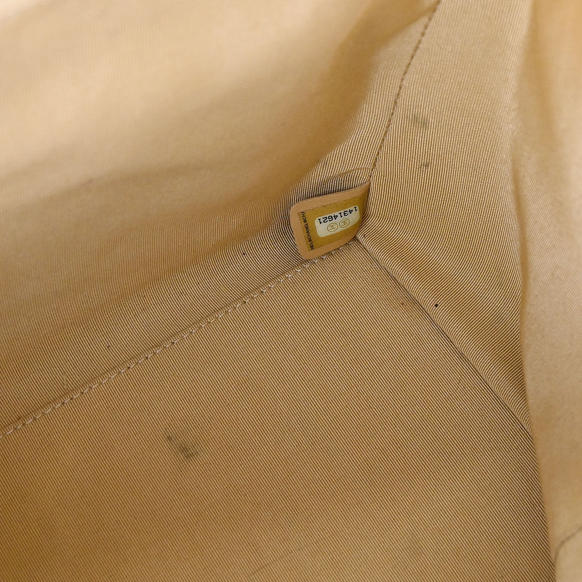 Chanel 2010-2011 Beige Calfskin Cerf Executive 2way Shoulder Tote Bag