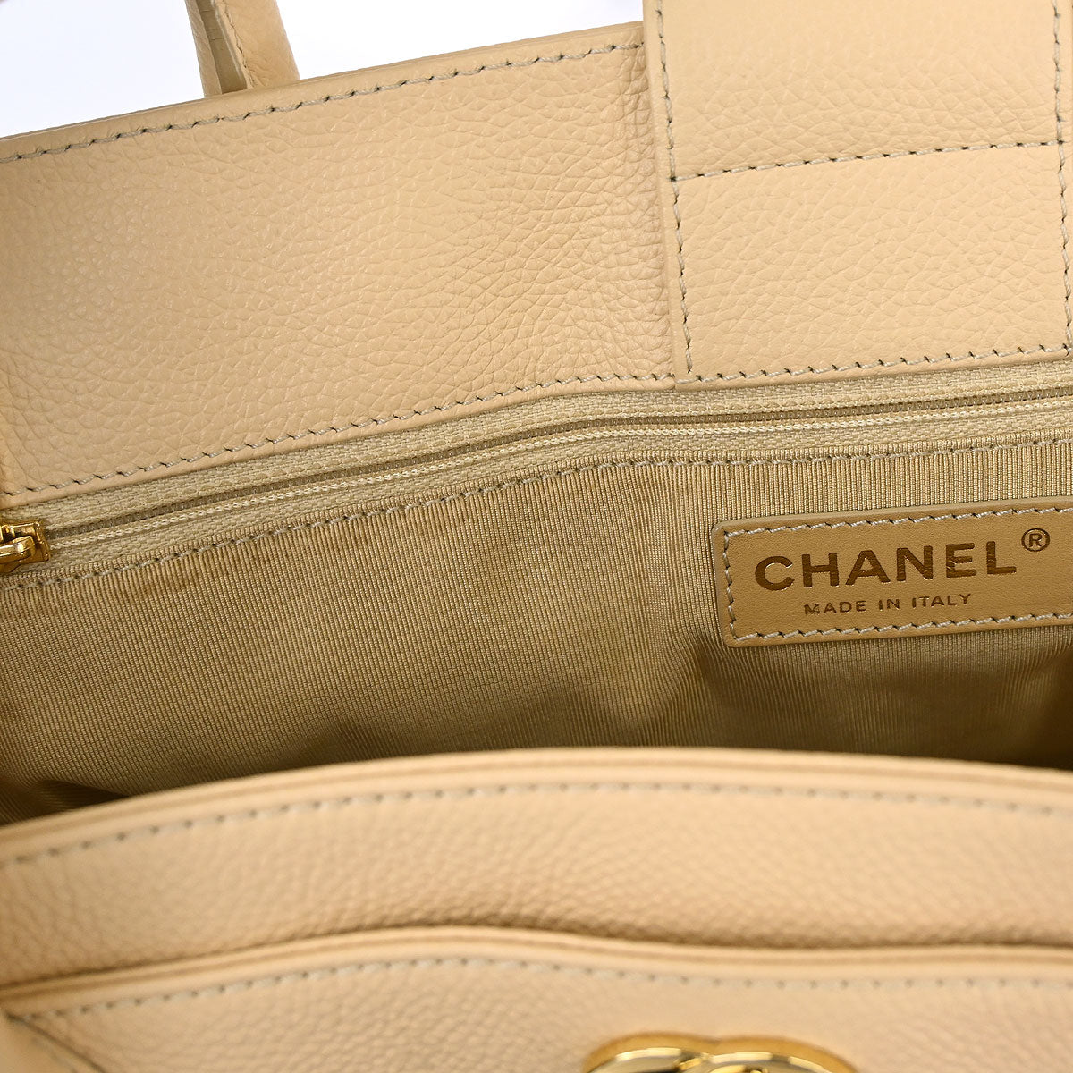 Chanel 2010-2011 Beige Calfskin Cerf Executive 2way Shoulder Tote Bag