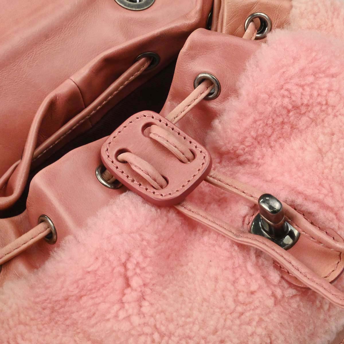 Chanel 2015-2016 Pink Calfskin Shearling Paris-Salzburg Mountain Backpack