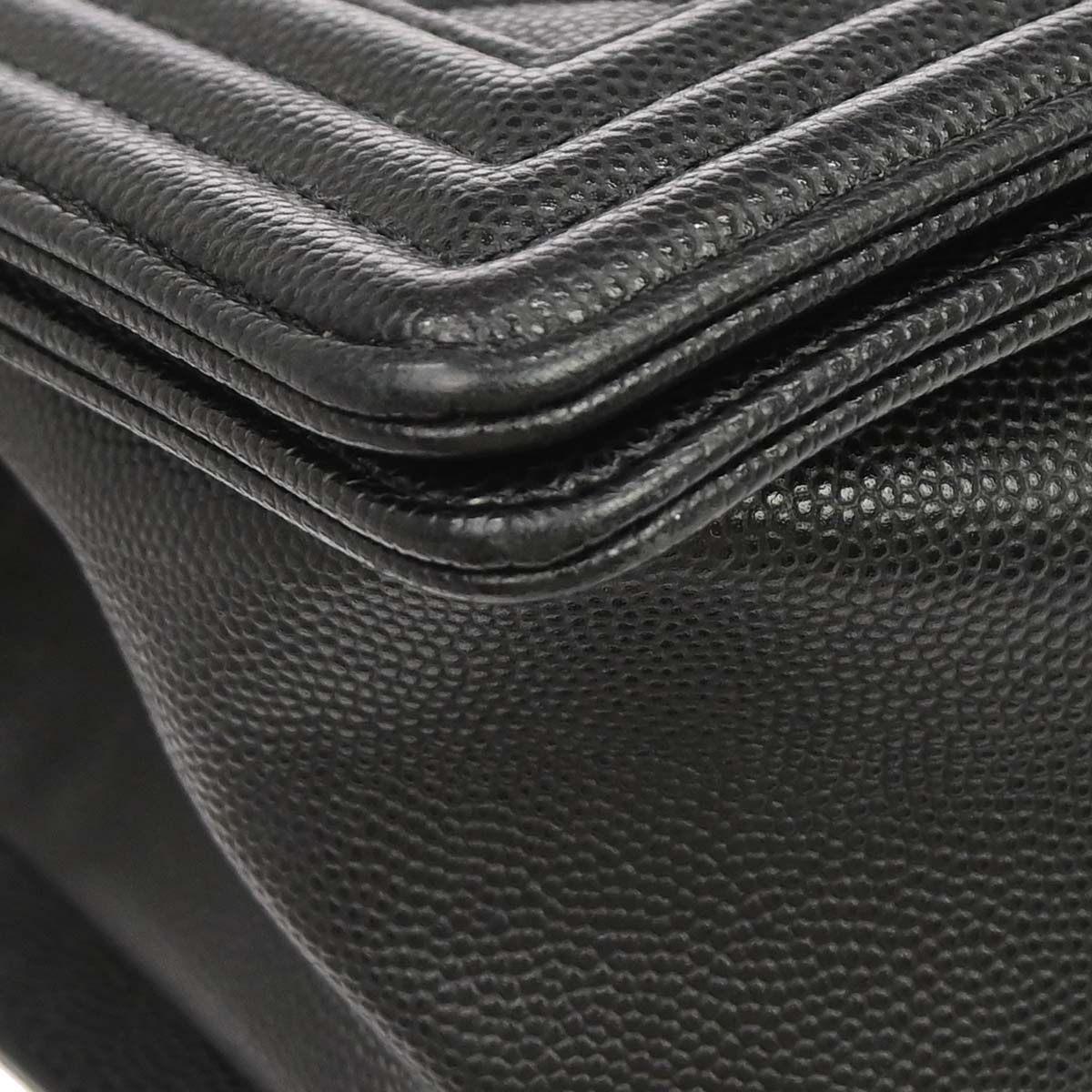 Boy Chanel 2019 Black Caviar Skin Medium Chain Shoulder Bag