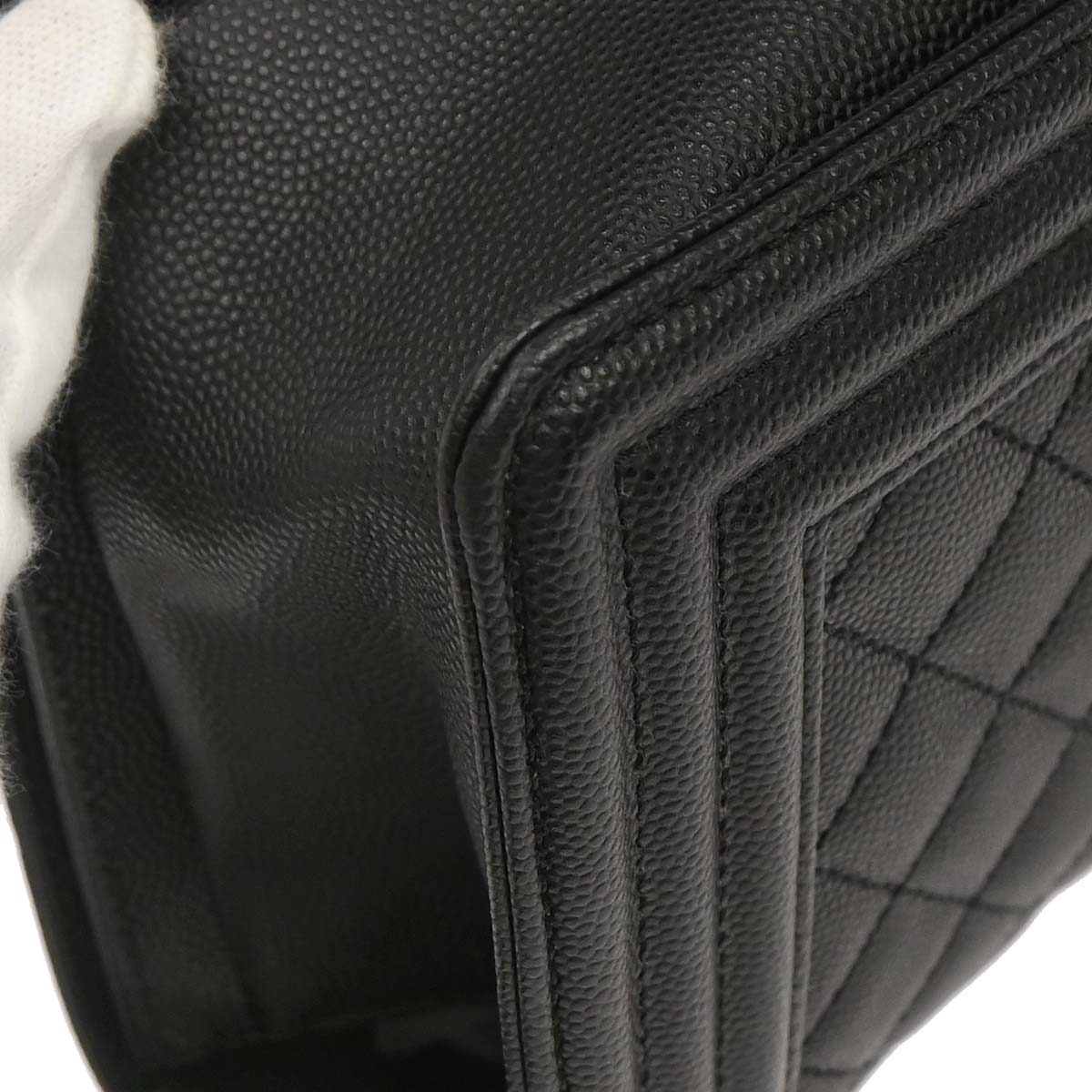 Boy Chanel 2019 Black Caviar Skin Medium Chain Shoulder Bag
