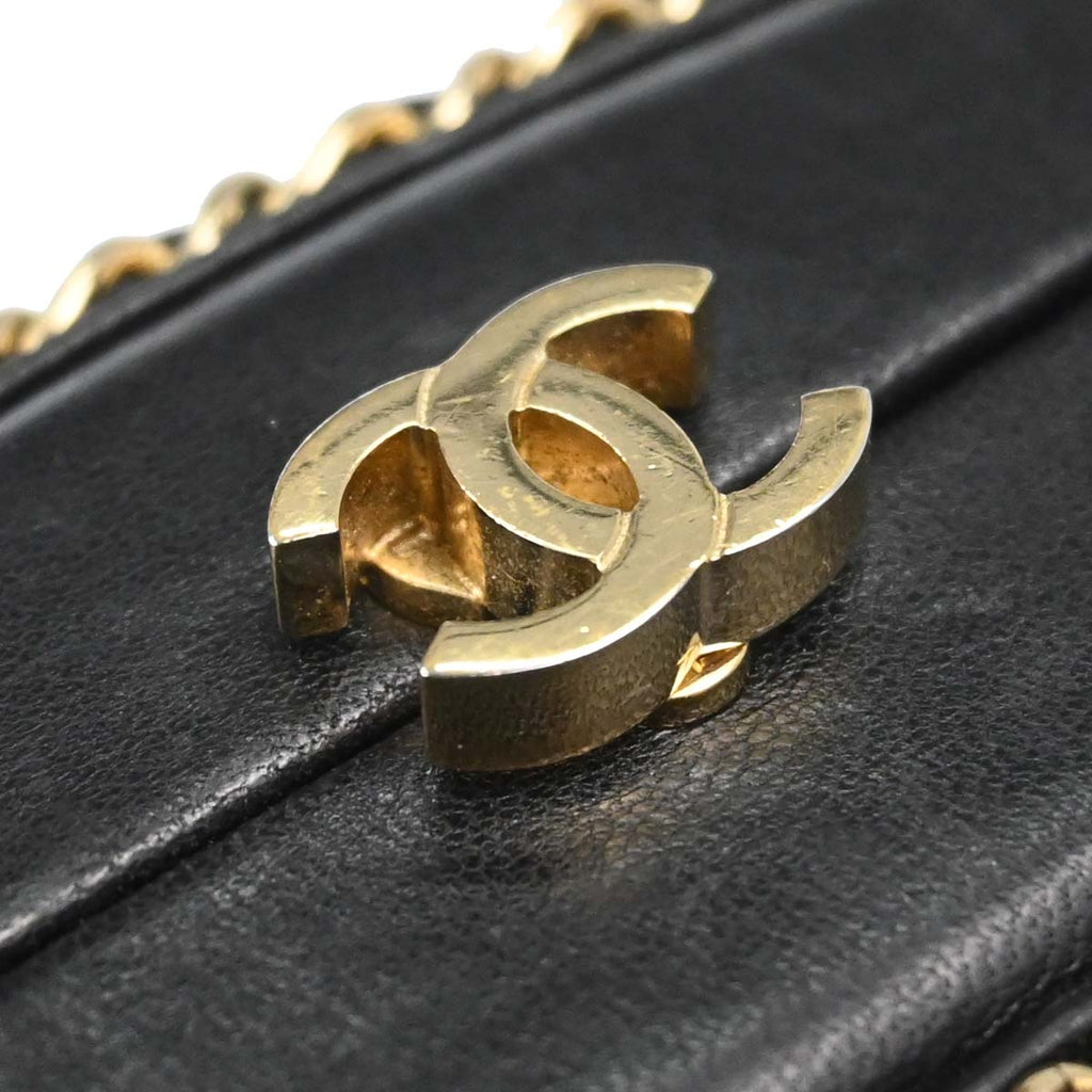 Chanel 2011 Black Lambskin Chain Shoulder Bag