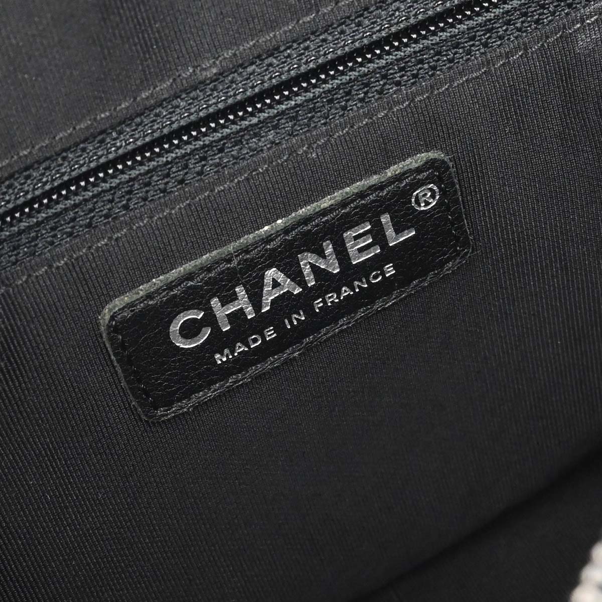 Chanel 2016-2017 Black Calfskin Casual Rock Shoulder Bag