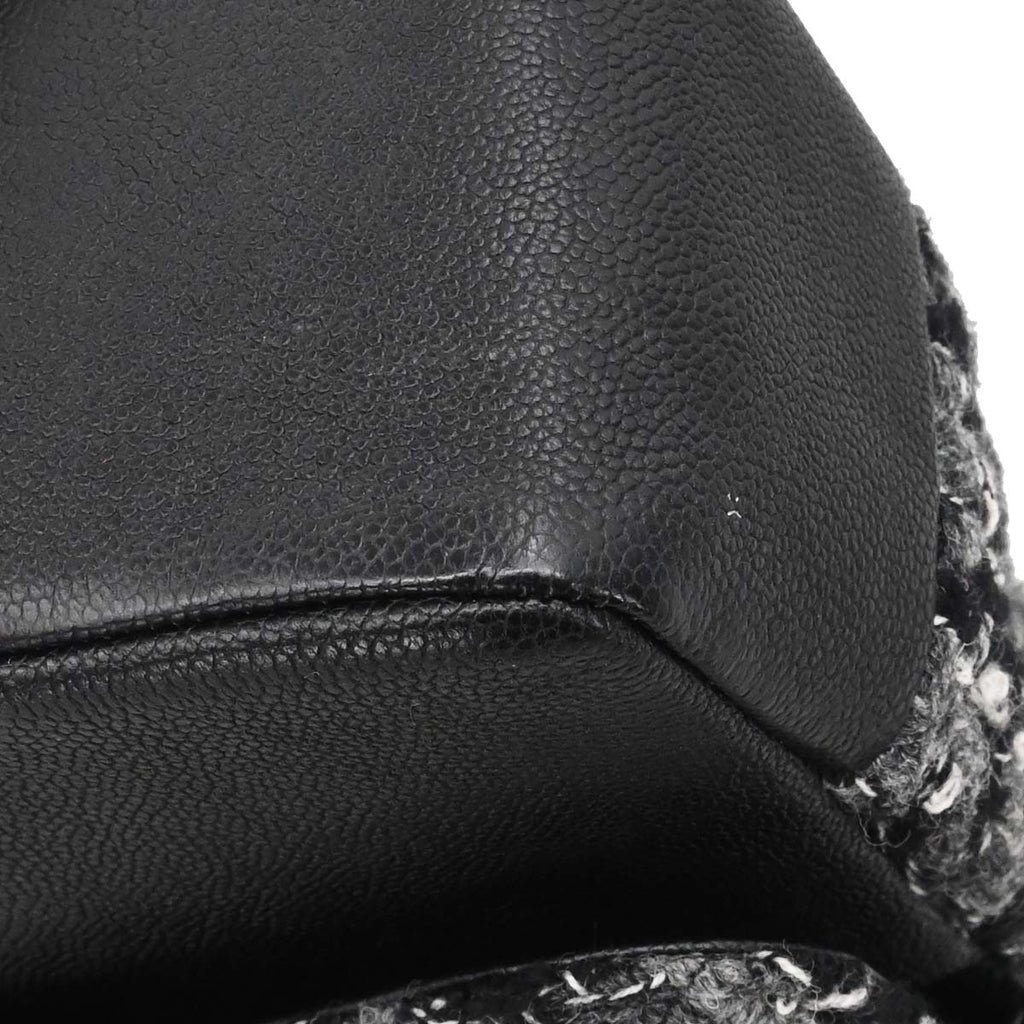 Chanel 2017 Black Caviar Skin Tweed Jumbo Classic Double Flap Shoulder Bag