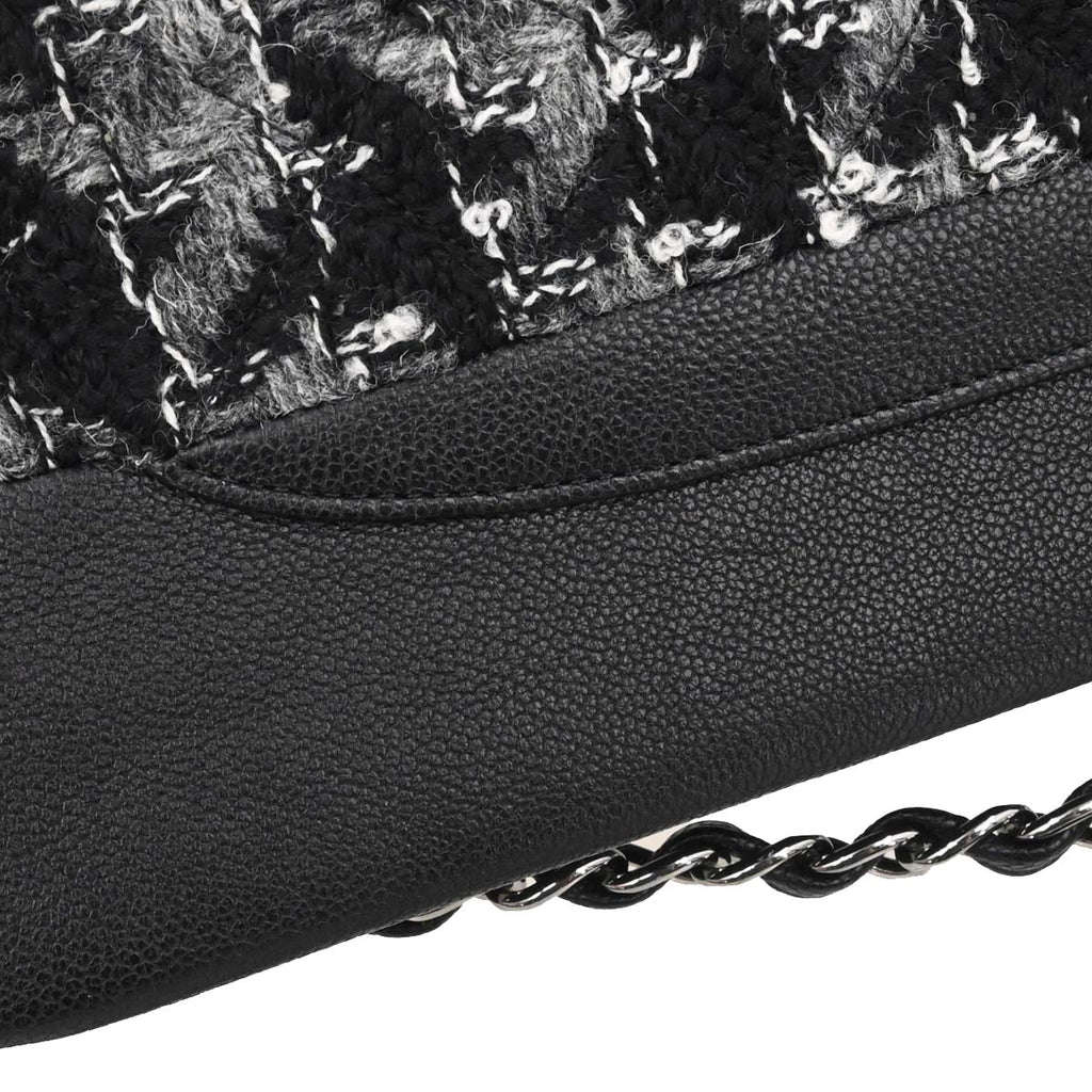 Chanel 2017 Black Caviar Skin Tweed Jumbo Classic Double Flap Shoulder Bag