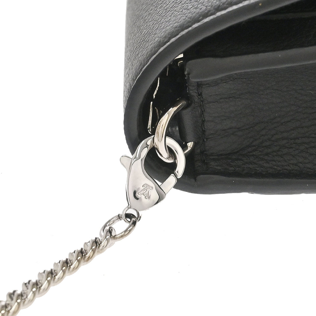 Louis Vuitton 2019 Black Calfskin Pochette Lockme Shoulder Bag M63471