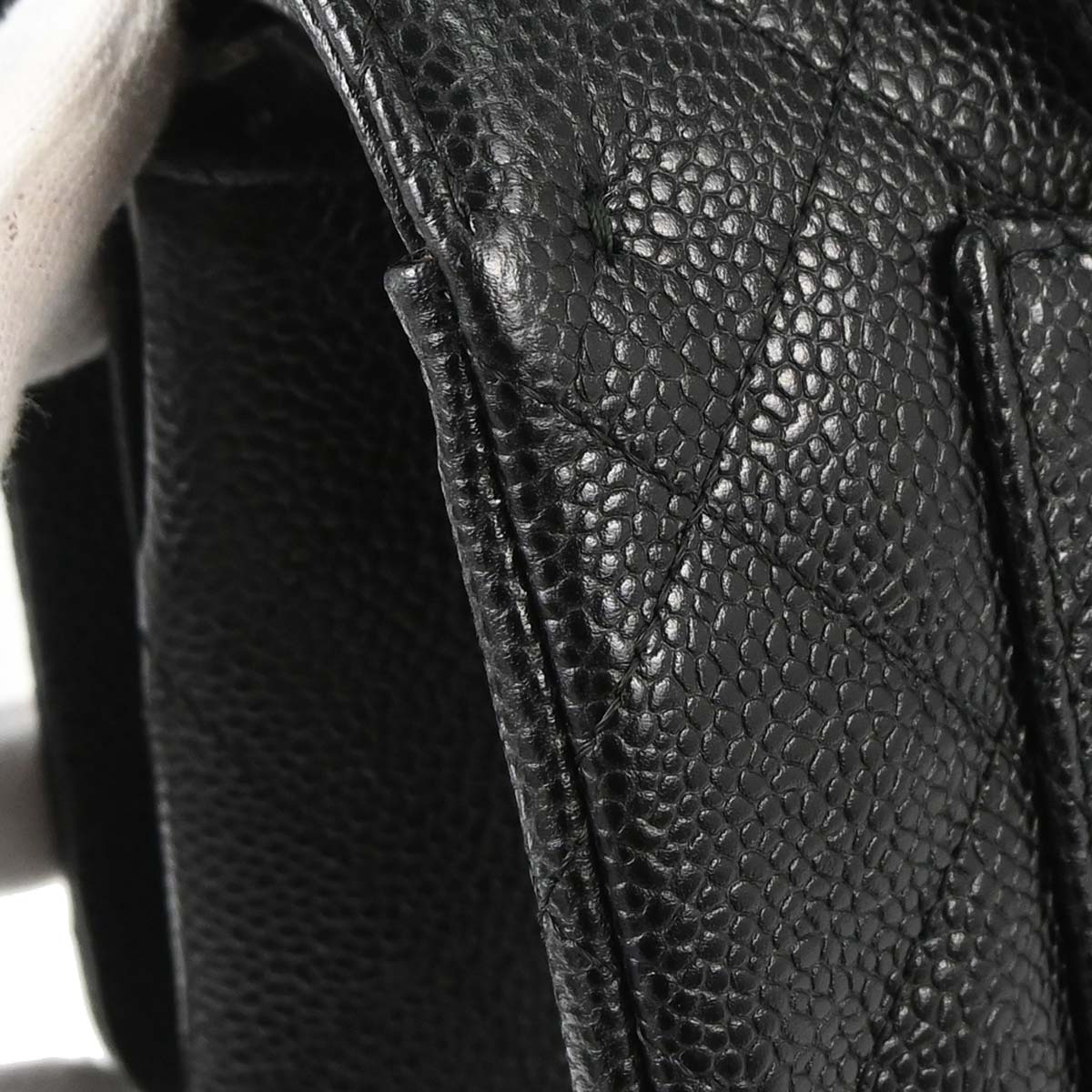 Chanel 2016-2017 Black Caviar Skin Jumbo Classic Double Flap Shoulder Bag