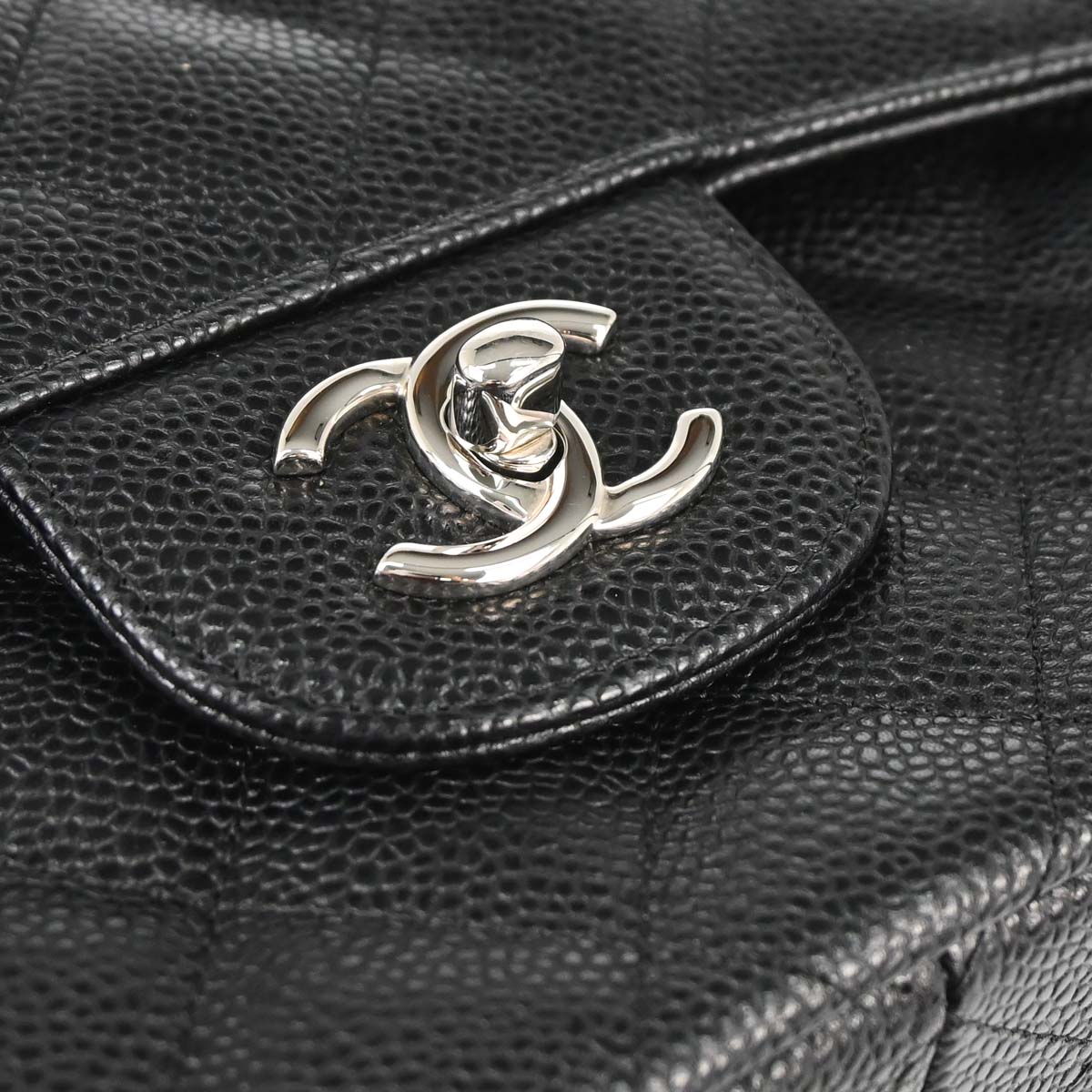 Chanel 2016-2017 Black Caviar Skin Jumbo Classic Double Flap Shoulder Bag