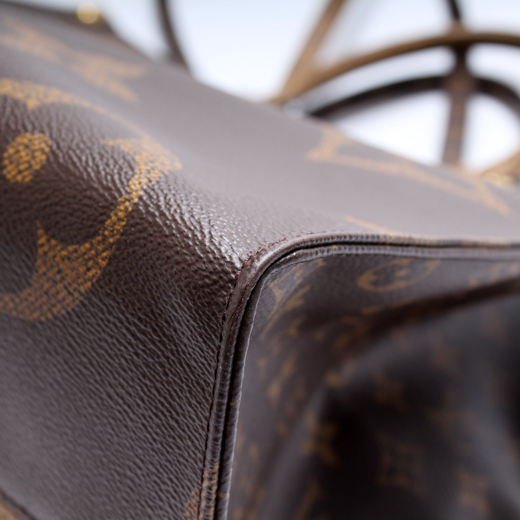 ONTHEGO GM Monogram