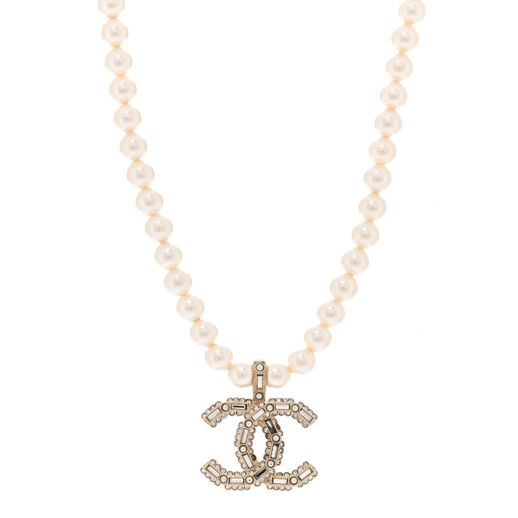Pearl Crystal Baguette CC Short Necklace Gold