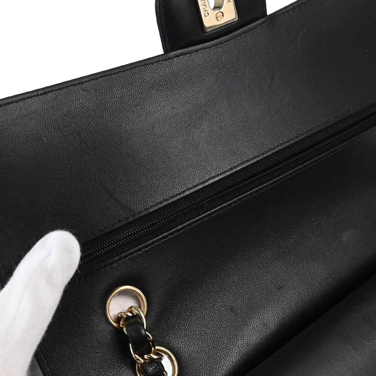 Chanel 2019 Black Lambskin Chevron Medium Classic Double Flap Shoulder Bag