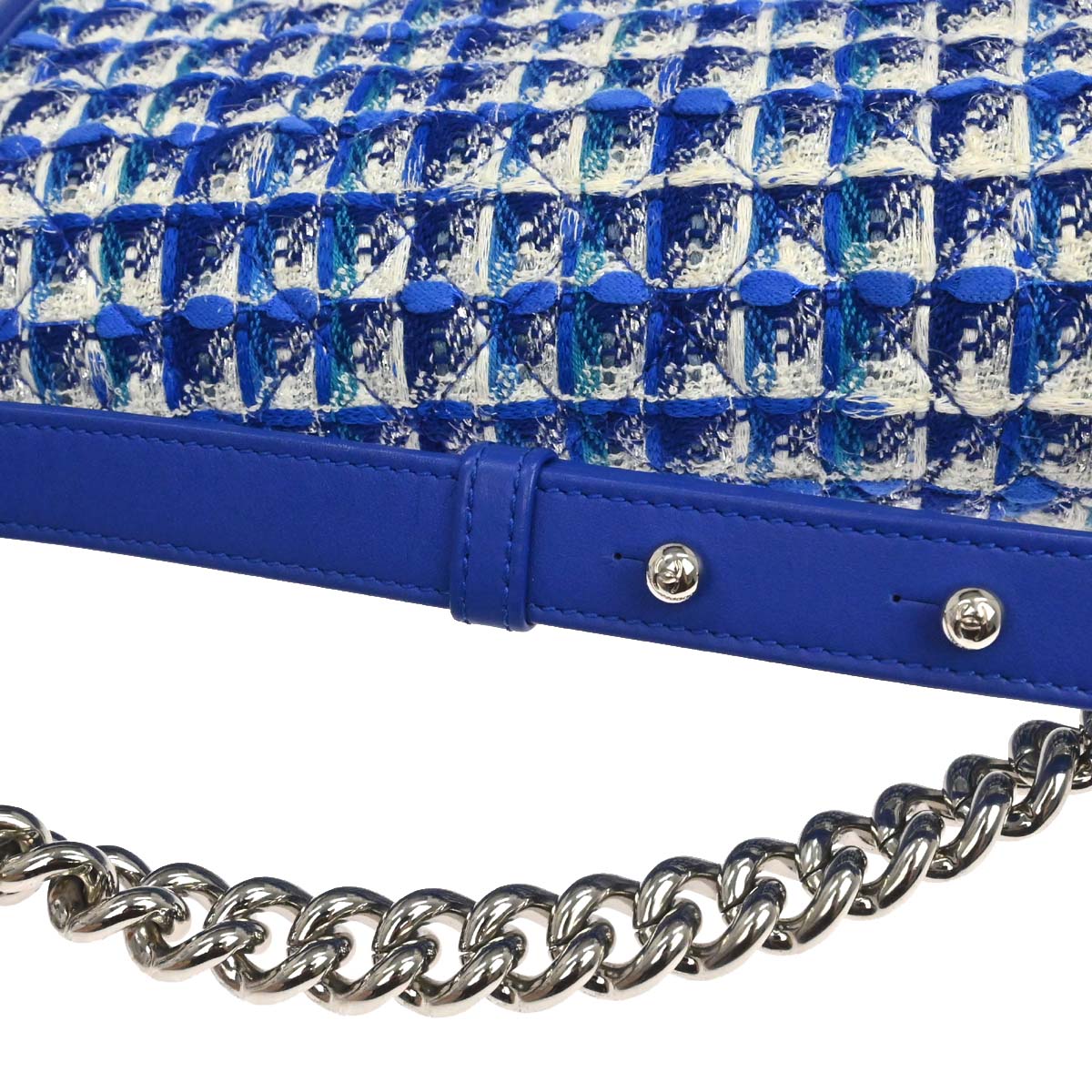 Boy Chanel Blue Tweed Medium Shoulder Bag